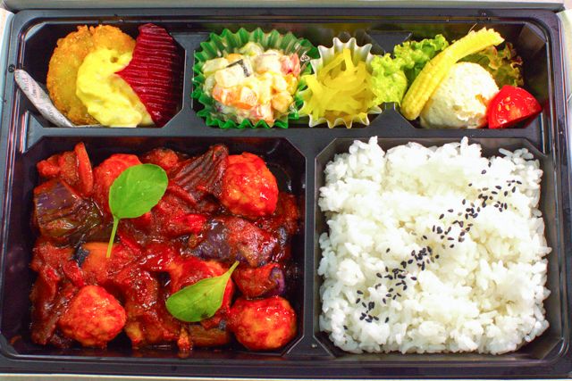 匠の料理庵ヴァルハラ-【ハロウィン限定】華味鶏つくねと彩り野菜の紅く染まったラタトゥイユ