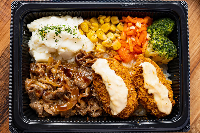 玉川ブッチャーズ Produced by 玉川精肉店-炭火焼A5和牛＆カキフライ BOX