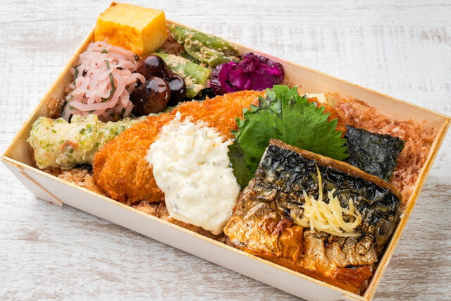 味噌と生姜と米-海苔弁 サバ塩焼き＆白身魚フライ〜タルタルソース〜