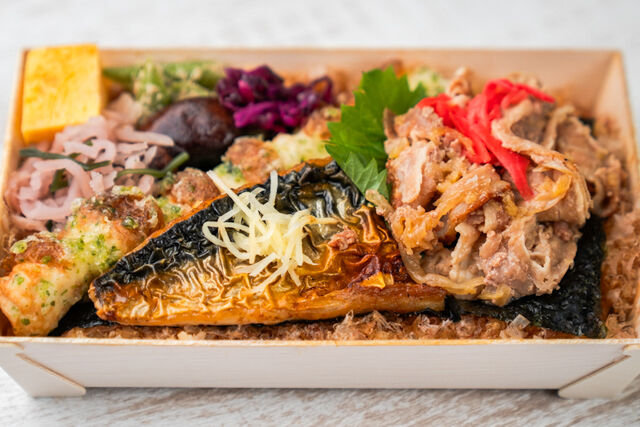 味噌と生姜と米-海苔弁 【肉＆魚】豚肉の生姜焼き＆サバの塩焼き〜針生姜添え〜
