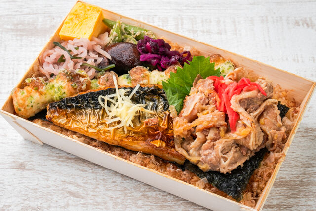 味噌と生姜と米-海苔弁 【肉＆魚】豚肉の生姜焼き＆サバの塩焼き〜針生姜添え〜