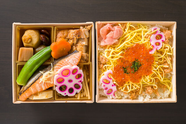 味噌と生姜と米-【2段】いくら鮭ちらし弁当 鶏肉の西京味噌焼き＆銀鮭の塩焼き〜針生姜添え〜