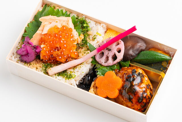 味噌と生姜と米-しゃけいくら弁当 炭火焼き鶏つくね 味噌照り焼き【MTK05】