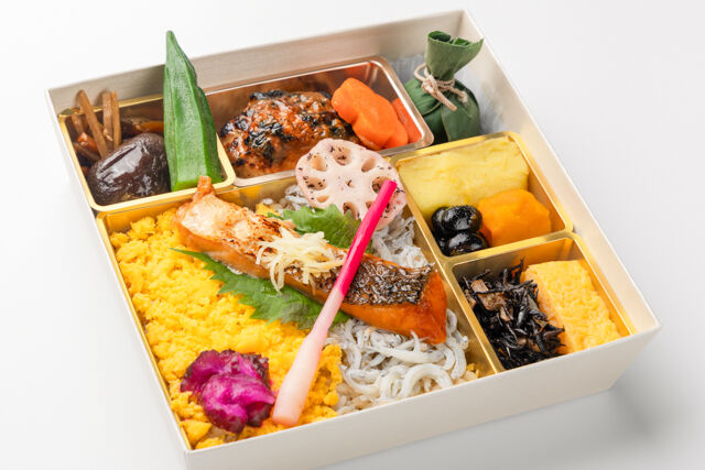 味噌と生姜と米-しらすそぼろ弁当 炭火焼き鶏つくね 仙台赤味噌照り焼き【MTK08】