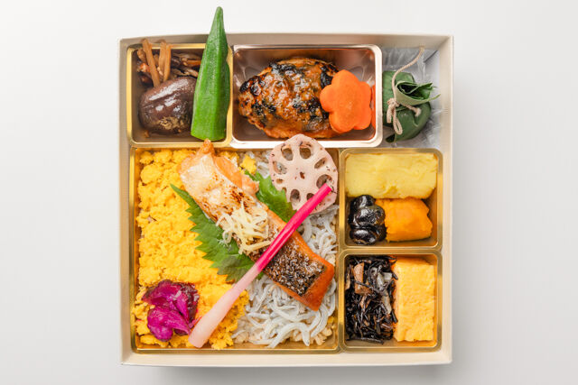 味噌と生姜と米-しらすそぼろ弁当 炭火焼き鶏つくね 仙台赤味噌照り焼き【MTK08】