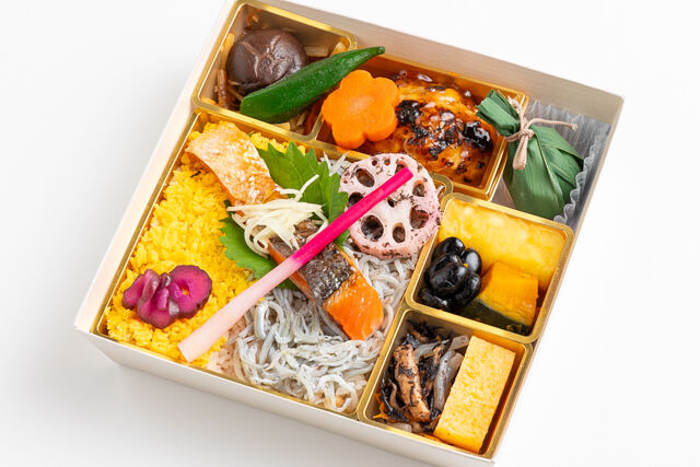 味噌と生姜と米-しらすそぼろ弁当 炭火焼き鶏つくね 仙台赤味噌照り焼き【MTK08】