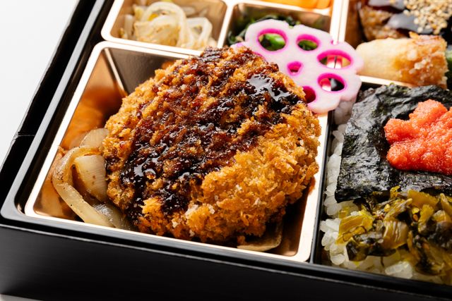 お弁当工房 たれ半-やわらかハンバーグとメンチカツ明太高菜海苔御膳