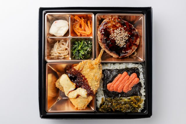 お弁当工房 たれ半-タルタルアジフライとやわらかハンバーグ高菜めんたいのり御膳