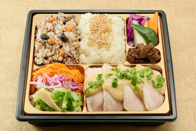 TATEOKA TAKESHI（名古屋店）-豚肉のロースト醤油マスタードソース 十六穀米とバーニャカウダ