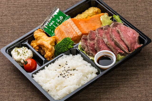 天然麹 鮭と肉-麹漬け焼き鮭と牛ローストビーフ御膳
