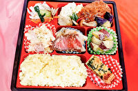 手づくり惣菜のミツバチ-柔らかデミ煮込ハンバーグの【洋】プレート