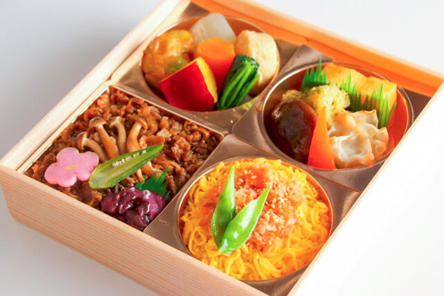 牛きのこ旨炊きとトロサーモンの満月御膳