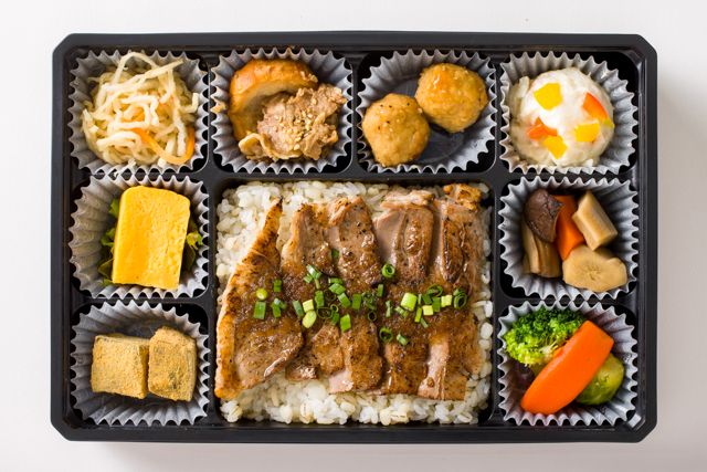 東京精肉店-【特上】サーロインステーキ重の彩り九升御膳