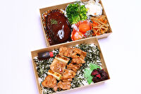 鶏処-朝引き但馬鶏の焼鳥と和牛ハンバーグ二段弁当