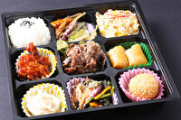 中華 桃姫楼-9マス弁当（唐揚げ、牛焼肉、春巻き）