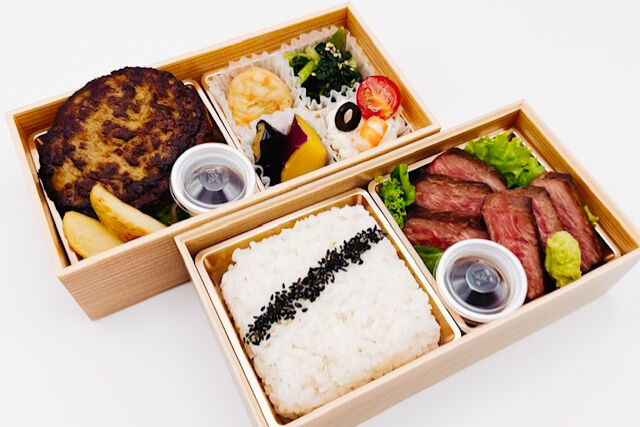 集いの食卓 おもてなし-サーロインステーキとハンバーグでおもてなし