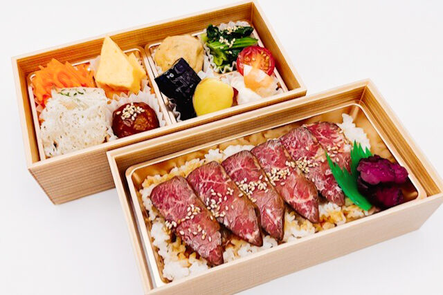 集いの食卓 おもてなし-牛ハラミステーキの二段重