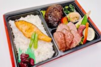 牛たんと黒毛和牛 つかさ政宗-政宗御膳（近江牛100％ハンバーグと黒毛和牛A5カルビステーキと鮭の塩焼き）