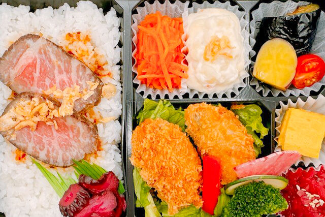 牛たんと黒毛和牛 つかさ政宗-つかさ御膳（黒毛和牛ローストビーフと広島産大粒カキフライ）