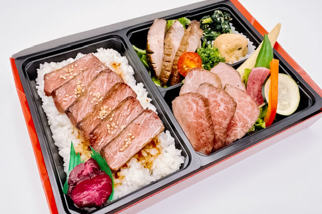 牛たんと黒毛和牛 つかさ政宗-政宗御膳（黒毛和牛A5カルビステーキと牛たん焼きとサーロインステーキ）