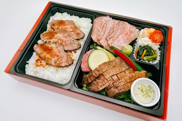 牛たんと黒毛和牛 つかさ政宗-黒毛和牛ローストビーフと特選牛たん塩焼き御膳（黒毛和牛ステーキ）
