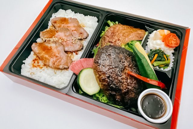 牛たんと黒毛和牛 つかさ政宗-特選黒毛和牛ハンバーグと黒毛和牛のローストビーフ御膳（牛たん塩焼き）