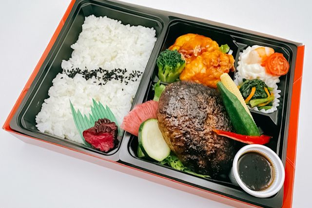 牛たんと黒毛和牛 つかさ政宗-特選黒毛和牛ハンバーグ御膳（黒酢唐揚げ）
