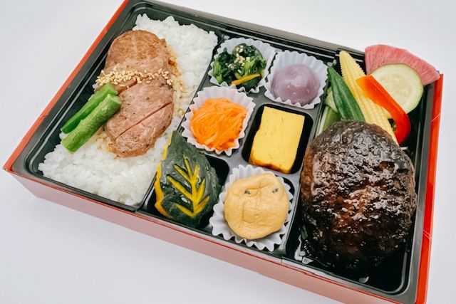 牛たんと黒毛和牛 つかさ政宗-サーロインステーキと特選黒毛和牛ハンバーグで幕の内弁当