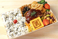 築地丸武 厚焼き玉子弁当-丸武玉子焼きと粗挽きハンバーグ謹製弁当
