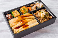 うなぎ屋いしだ-穴子重と牛すき御膳