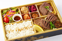 牛と鰻の神隠し あさひや-熟成厚切り牛タンハラミ彩り弁当
