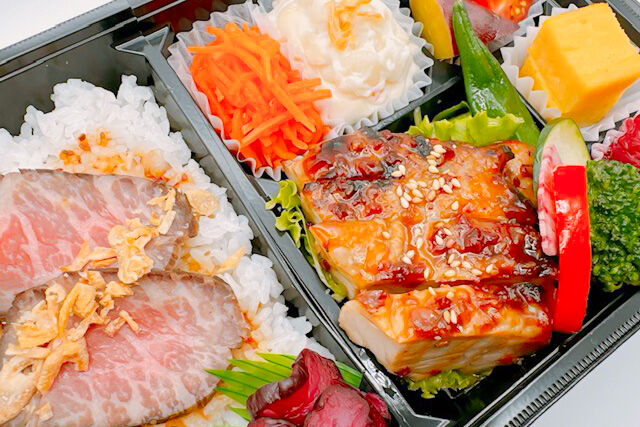 vege-lovele vegetable-ごちそう御膳（特製ダレの若鶏炙り焼と黒毛和牛ローストビーフ）