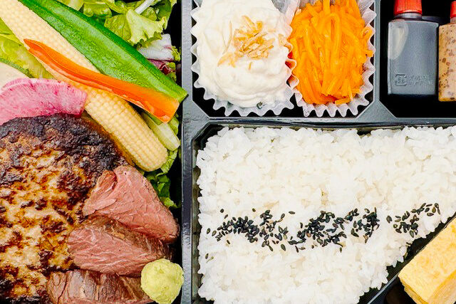 vege-lovele vegetable-柔らかハンバーグとハラミ焼肉弁当