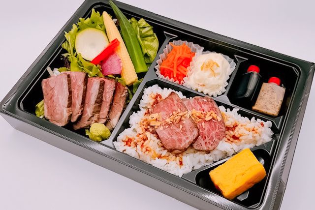 vege-lovele vegetable-【春限定】牛ハラミステーキと黒毛和牛ローストビーフ