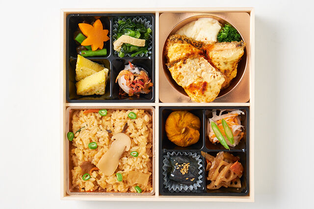 【秋冬限定】秋鮭フライのタルタル焼と松茸ご飯弁当