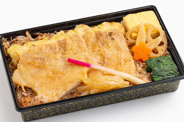 和が家-豚生姜焼きと削り節の鰹節弁当