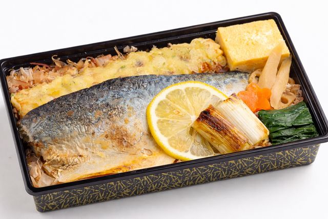 和が家-焼き鯖と削り節の鰹節弁当