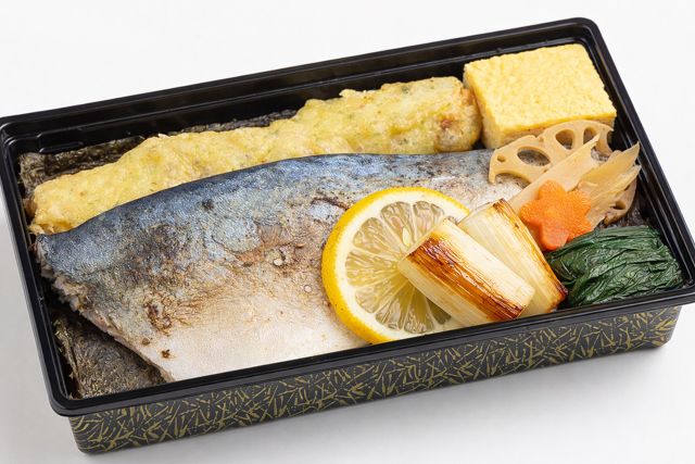 焼き鯖と有明海苔の極上海苔弁