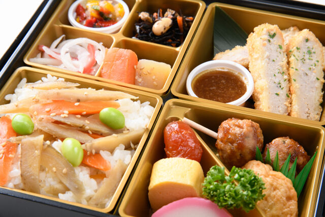 和ごころ膳 樂-五味五彩膳ー和風おろしとんかつと出汁ごぼう飯ー
