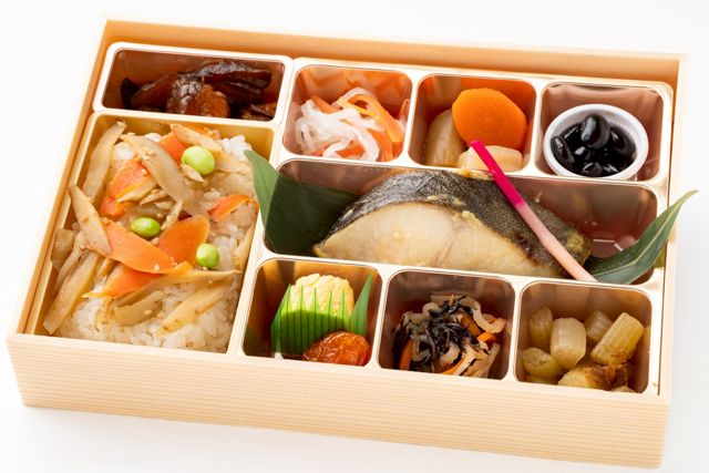 【熨斗対応可】 銀だら西京焼きと出汁ご飯 華やか膳 ー高級折箱ー