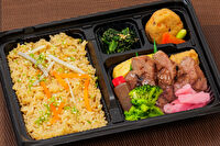 和牛匠邸-希少部位の葡萄牛ステーキと彩り豊かな和風弁当