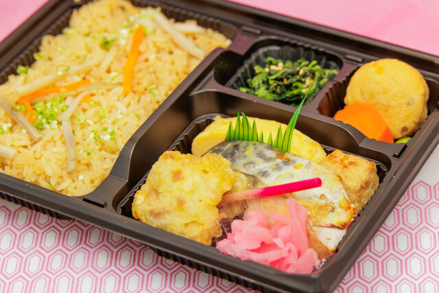 和牛匠邸-サワラ西京焼きと彩り天ぷら弁当