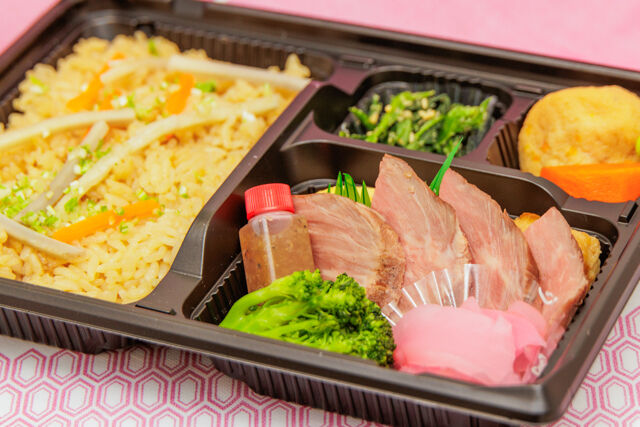 和牛匠邸-旨味凝縮ハラミステーキと野菜の彩り弁当