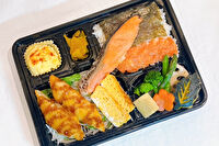 笑う門には福来る-スペシャルシャケ＆たらこ弁当