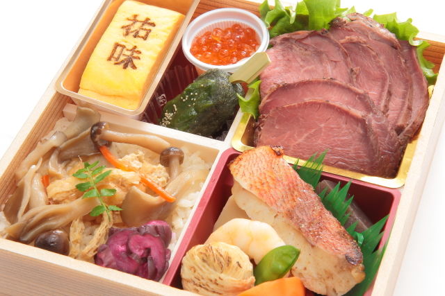 和菜 祐味-【秋限定】きのこご飯と特製ローストビーフ御膳～いくら添え～