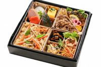 和匠 頂-【熨斗対応可】柳（やなぎ）～出汁にこだわった鶏五目と特選牛すき焼きと厳選焼鯖～