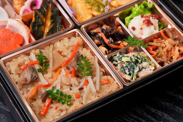 和匠 頂-【熨斗対応可】蘭（らん）～出汁にこだわった鶏五目と4種の天麩羅～