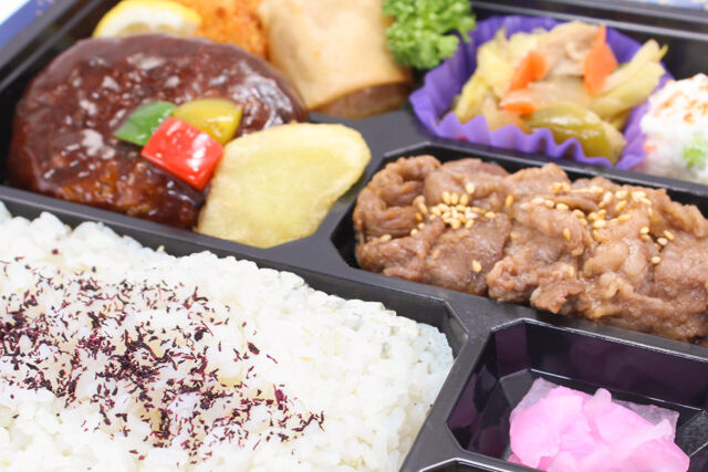 和惣菜 彩り屋-和牛焼肉とハンバーグ弁当（NO.122）