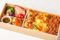 秋田料理 わったりぼうず-秋田比内地鶏の炊き込みそぼろご飯と秋田彩りおかず満載鶏弁当