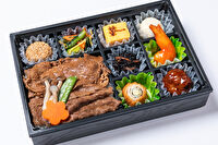 和膳 華一～hanaichi～-【熨斗対応可】黒毛和牛の彩り八枡 牛すき御膳